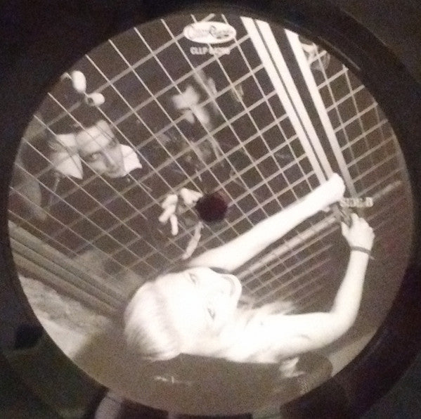 Kitty In A Casket – Horror Express, image 4