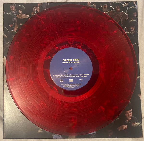 Oliver Tree – Alone In A Crowd, image 2