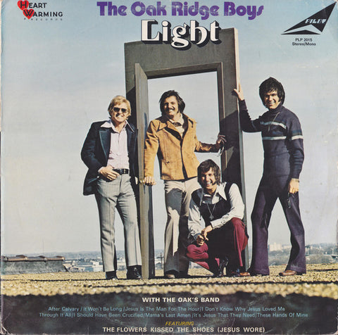 Front cover of The Oak Ridge Boys – Light, Heart Warming Records, Scandinavia, 1972